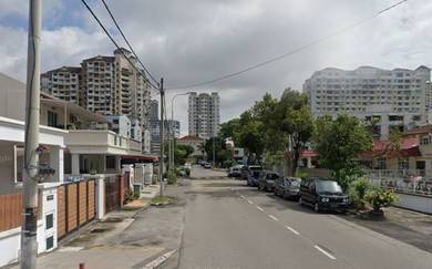 1.5-storey Terraced House For Sale in Jelutong,PNG