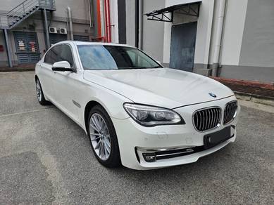 2013 BMW 730Li 30Li (CBU)