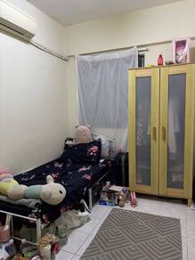 Room in Mutiara Damansara, SGR