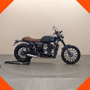 Momos Daytona 250 Cafe Racer