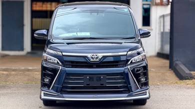 2021 Toyota Voxy ZS