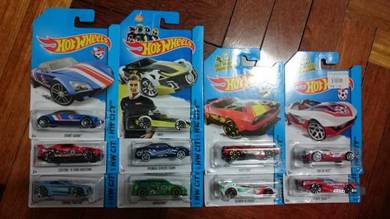 Hotwheels FIFA World Cup cars not Tomica