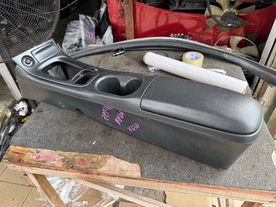 No 27-12-6 Toyota Celica Zzt231 Console Box Jpn