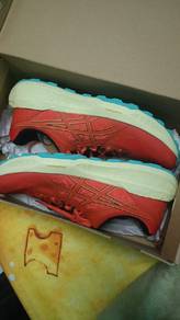 asics shoes baru beli 