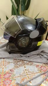 yang serius nak jacket,seluar ride,kasut cover hujan,glove