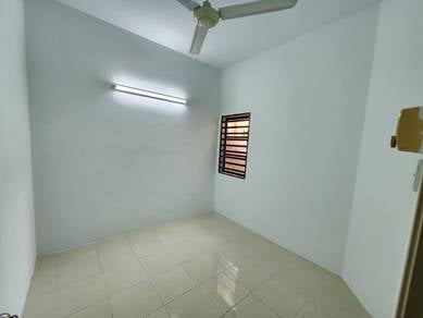 Room in Batu Gajah, PRK