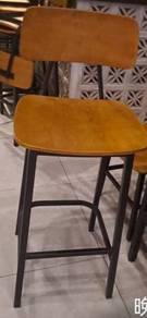 Pub chair