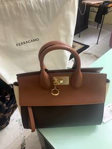 Ferragamo Studio Soft Bag (Tricolor)