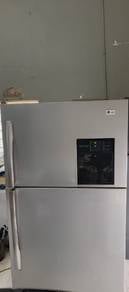 peti sejuk besar 600 liter