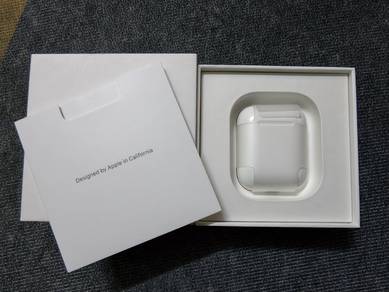 Apple Airpods 2nd gen with charging case