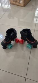 Double row 4 roller skates