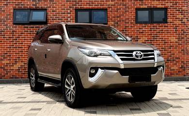 Toyota Fortuner VRZ 4X4 in Nibong Tebal, PNG