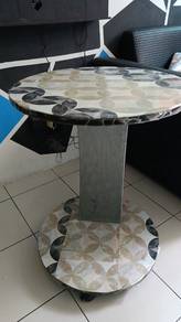 Side table nak letgo