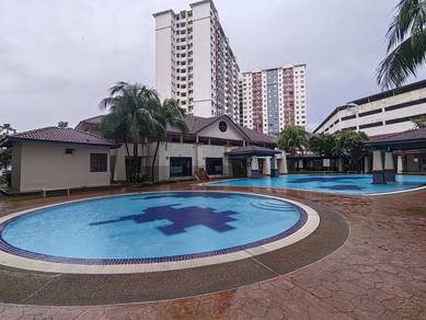 Apartment For Sale in Vista Pinggiran