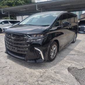 Toyota Alphard Z in Damansara Kim, SGR