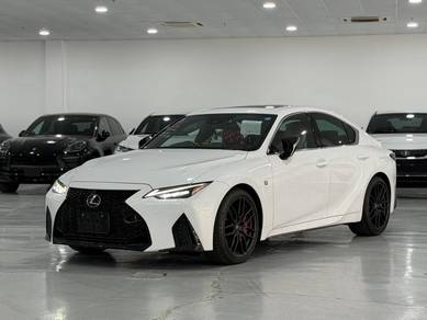Lexus IS 300 F SPORT MODE BLACK in Subang Jaya, SGR