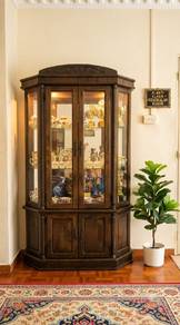 Almari Hiasan / Display Cabinet Kayu Solid Klasik