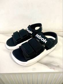 Reebok Sandalstyl