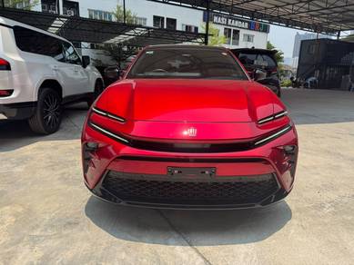 Toyota Crown SPORT Z in Cheras, KUL