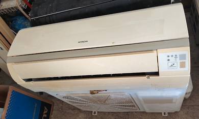 Hitachi aircond non inverter R22 1.5HP