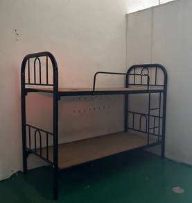 katil asrama terpakai