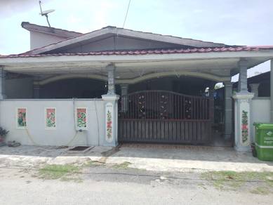 Semi-Detached House For Sale in Pekan,PHG