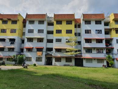 Flat For Sale in Rumah Pangsa Batu Berendam