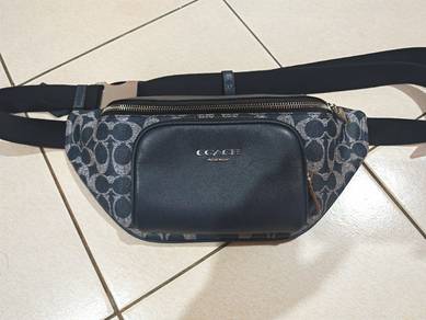 [WTS] COACH Racer Small Belt Bag in Signatures
