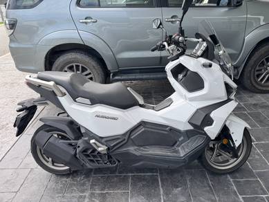 Sym Husky ADV 150