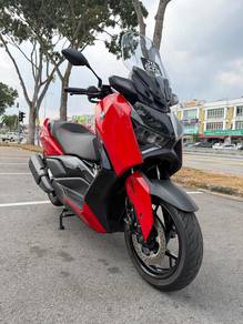 Yamaha XMAX