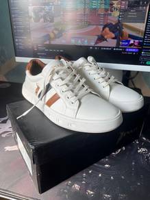 kasut polo white