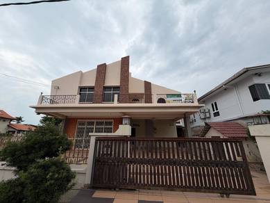 Bungalow House For Sale in Klebang,MLK