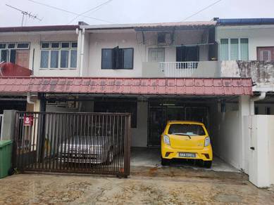 Room in Kuching, SWK
