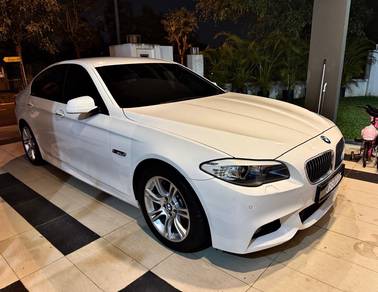 BMW 520i 20i M-SPORT in Setia Tropika, JHR