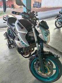 Yamaha XJ6