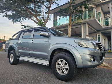 Toyota Hilux G in Pengkalan Chepa, KTN