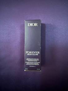 Dior Forever Skin Glow Foundation