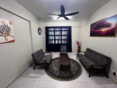 Condominium For Sale in Unipark Condominium