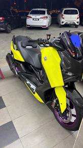 Yamaha XMAX