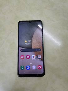 Samsung A12