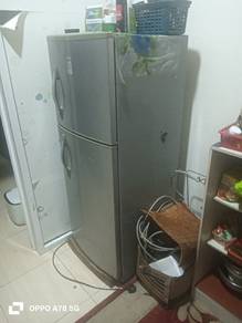 Peti Sejuk Haier 2 Pintu