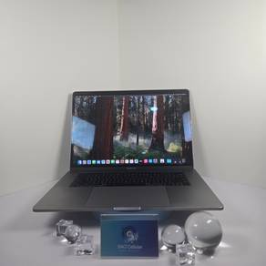 MacBook Pro 2018 | 15.4 inch | 512GB | Space Gray