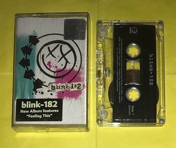 BLINK 182 CASSETTE Kaset