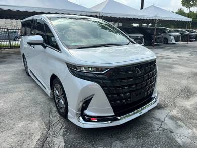 Toyota Alphard Z in Old Klang Road, KUL