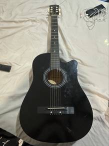Used Gibsom folk guitar