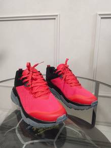 Hoka trail: 9.5uk (28cm) 