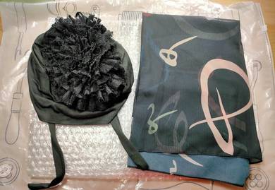 Selendang Corak Hitam + Anak Tudung Bunga