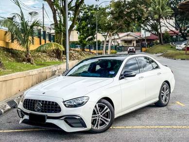 Mercedes Benz E200 200 AVANTGARDE (CKD) in Desa Petaling, KUL