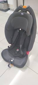 Chicco Gro-Up 123 Booster Car Seat