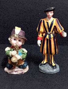 Cute Ceramic Figurines (UK)